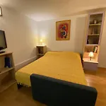 Cozy & Quiet Studio Apartment With A Garden