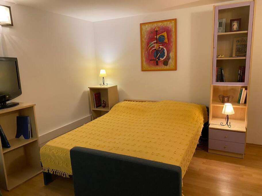 Cozy & Quiet Studio With A Garden Apartman